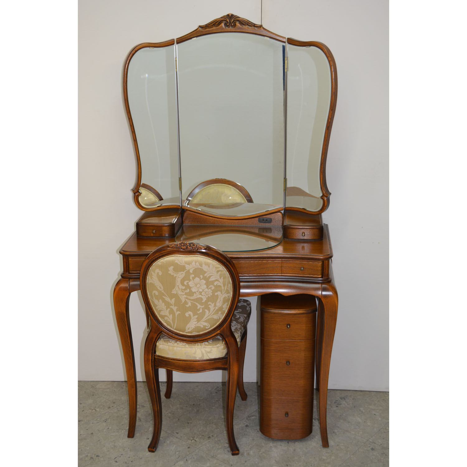 アンティークドレッサー三面鏡ルーシー - 鏡台・ドレッサーの専門店