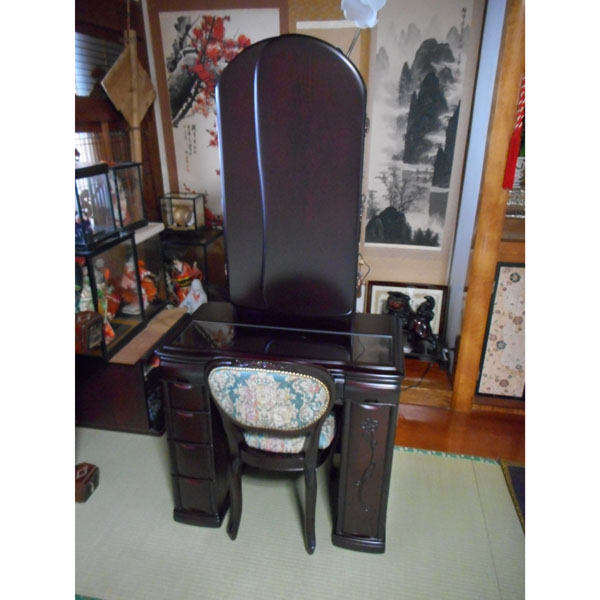 嫁ぐ日に嫁入り道具（鏡台）で身支度しました - 鏡台・ドレッサーの