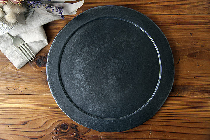 英一窯】丸プレート皿/黒マット（径 27cm） | 【丹波のイロドリ】丹波