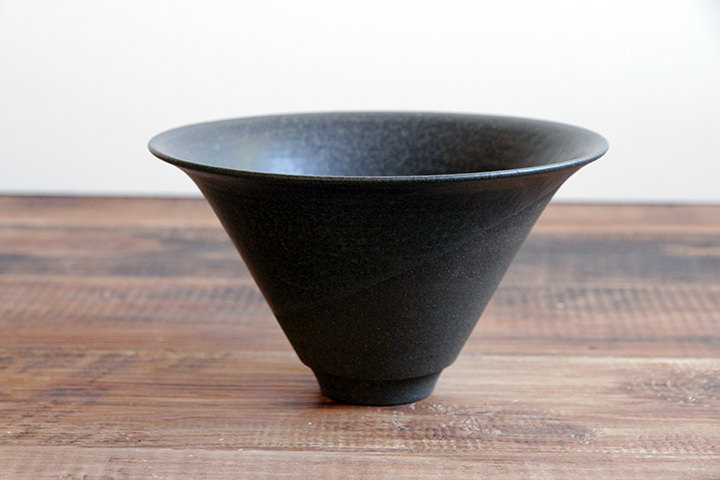 丹泉窯】楕円豆皿/炭化（横 9cm） | 【丹波のイロドリ】丹波焼(陶器)の