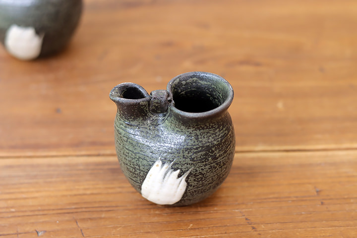信水窯】ミニ花入/刷毛目/黒 | 【丹波のイロドリ】丹波焼(陶器)の公式