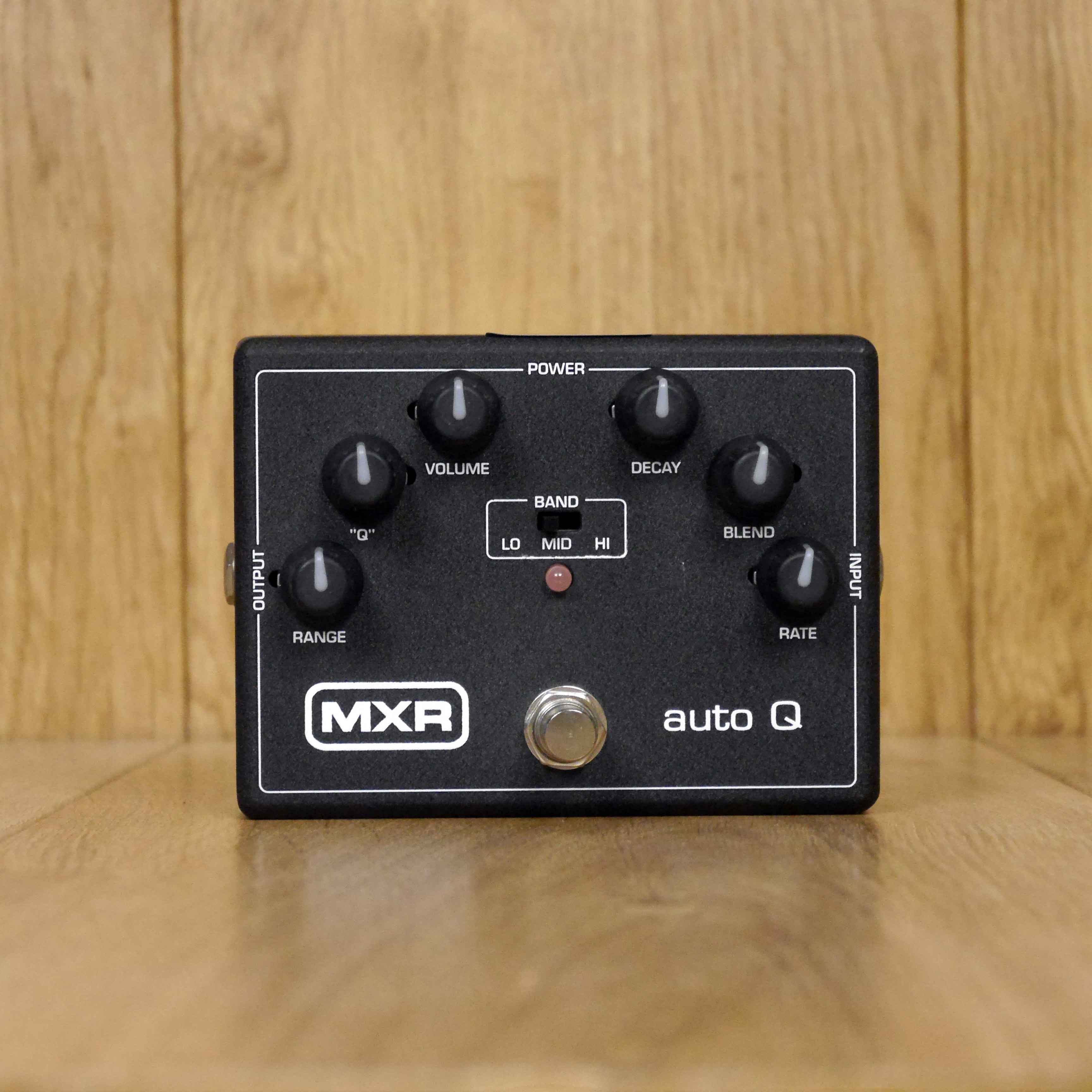MXR Auto Q Envelope Filter M120 - Tanne Bass Corner