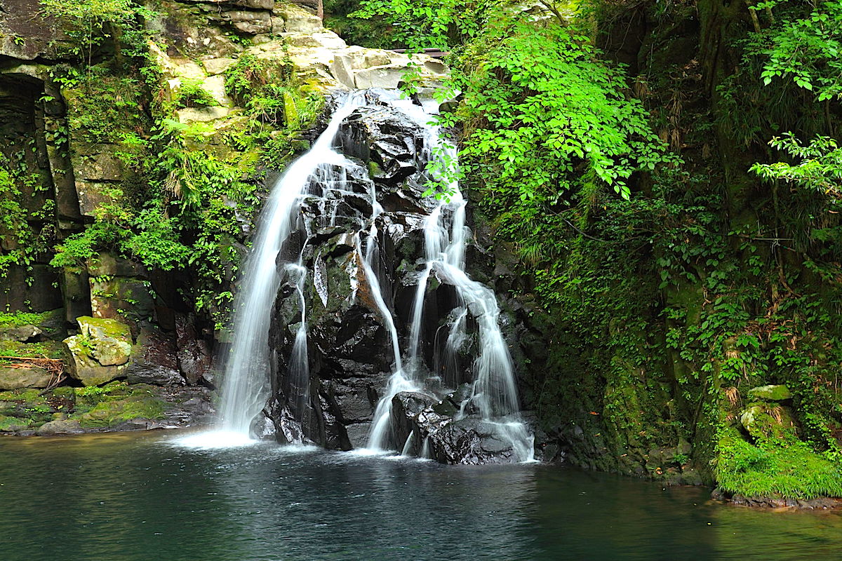赤目四十八滝・千手滝 | ニッポン旅マガジン