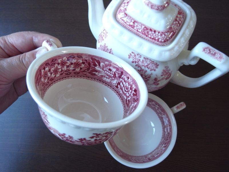 ビレロイ&ボッホの3点セット（ポット&カップ2個）アンティーク - テーブルB