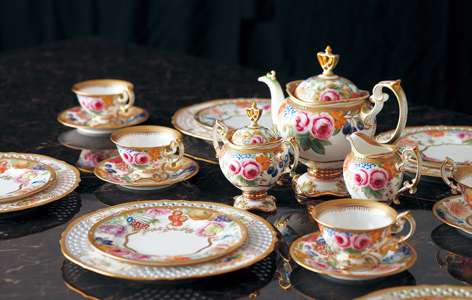 特集 ノリタケのデザインで振り返る平成～平成生まれの名品たち