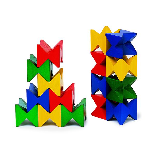 400点以上の木製玩具を紹介「ヨーロッパの木の玩具ードイツ・スイス