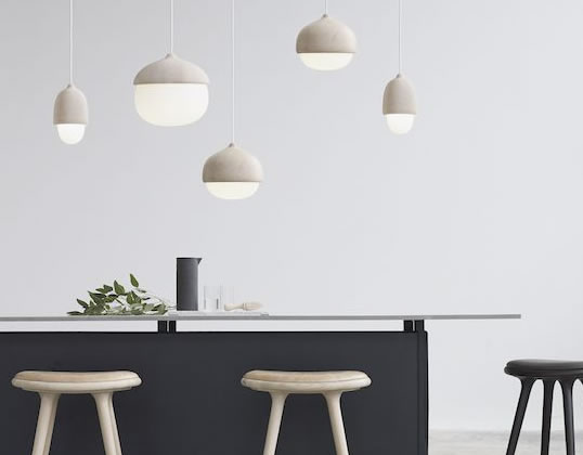 名作照明「ブロックランプ」の日本限定カラー「smoke」登場！ | タブ