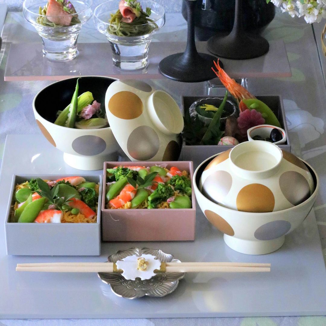 和モダン漆器 【越前塗】日月雑煮椀（白内黒）〈1個〉 |皿や鉢など和