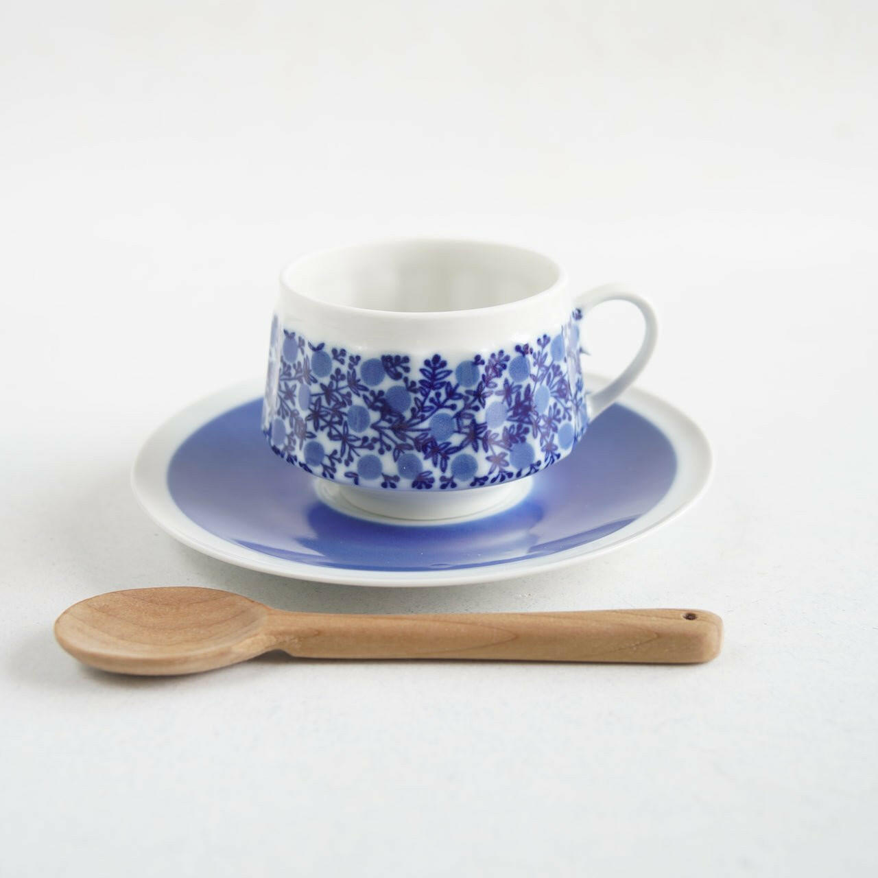 ARABIA ドリア（Doria）コーヒーカップ・トリオ | 北欧食器タックショ