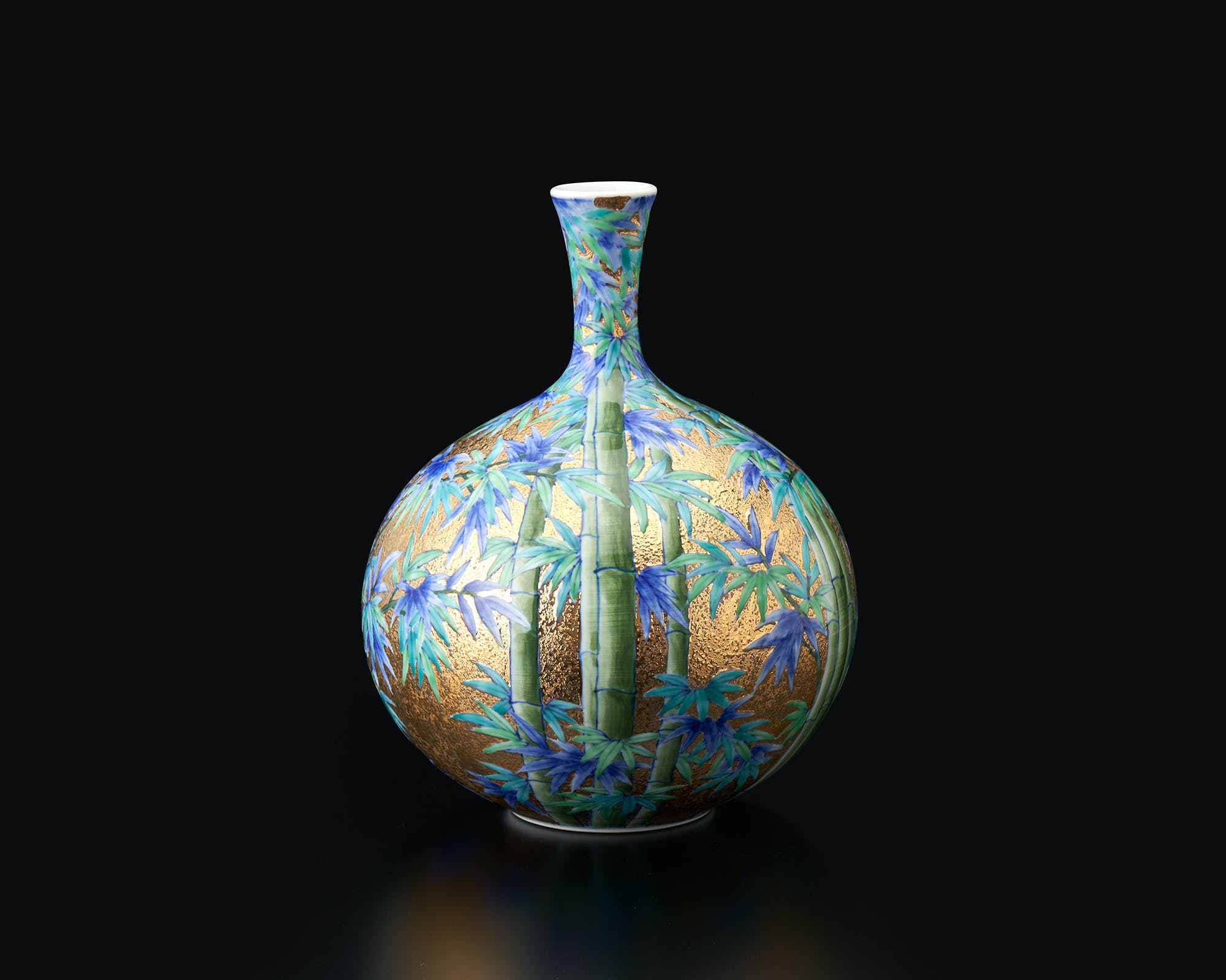 花器「ミニ花瓶 金彩竹雀図」 金龍窯 江口天童 有田焼 陶磁器 – Takumi