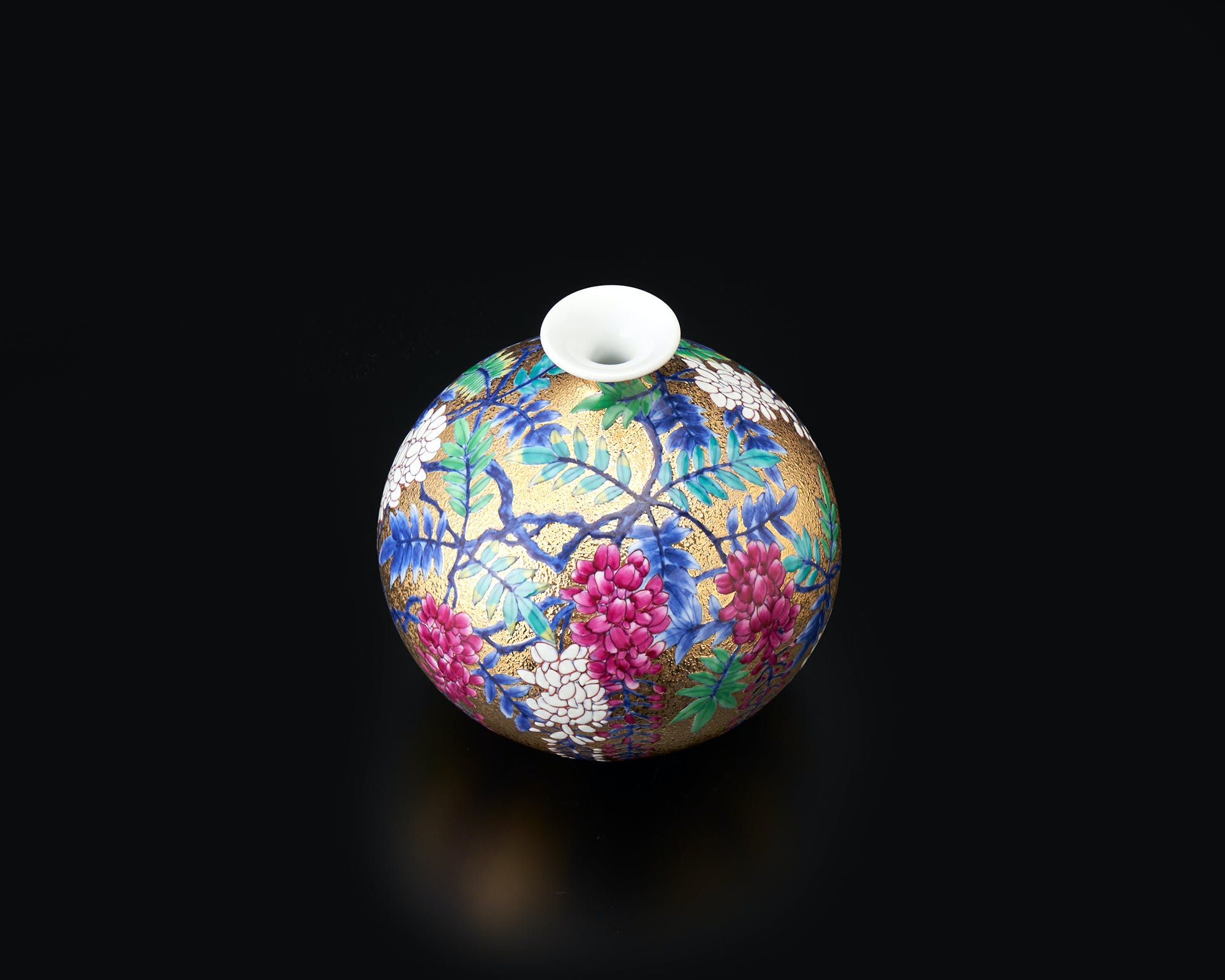 花器「ミニ花瓶 金彩藤絵」 金龍窯 江口天童 有田焼 陶磁器 – Takumi Japan