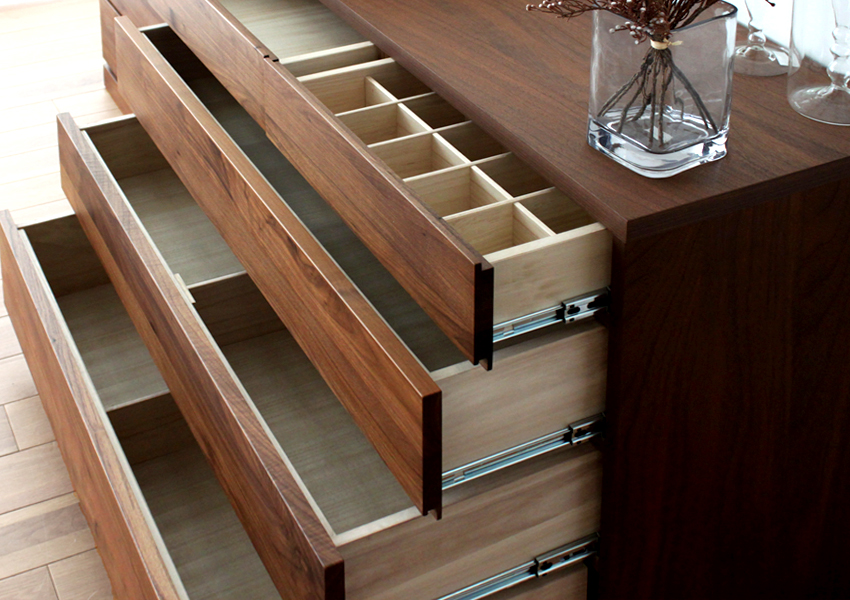 レッチェ 80サイドチェスト WALNUT(W80×D44.5×H68.5cm)税込￥115,000