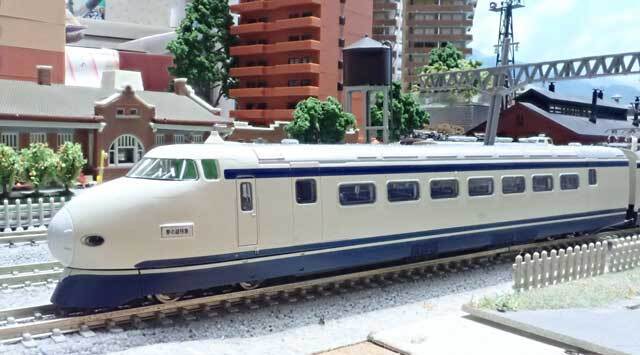 マイクロの新幹線「1000形A編成」: 光山市交通局のブログです