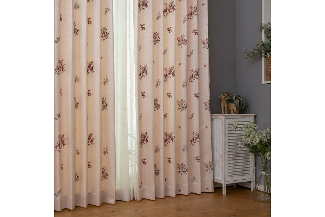 アンティークな花柄の9色刺繍厚地カーテン | SHOPPING | TateYoko