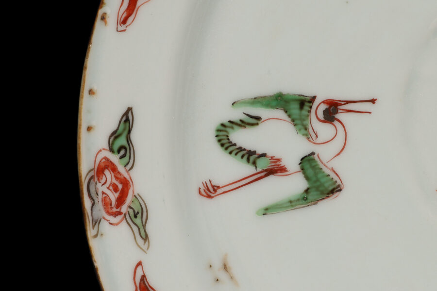 南京赤絵羅漢雲鶴文皿（明 - 清時代） - 天平堂（TENPYODO）