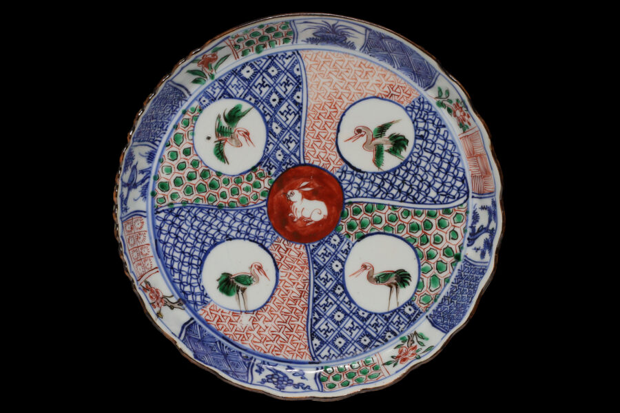 祥瑞色絵兎鳥文輪花皿（明時代） - 天平堂（TENPYODO）