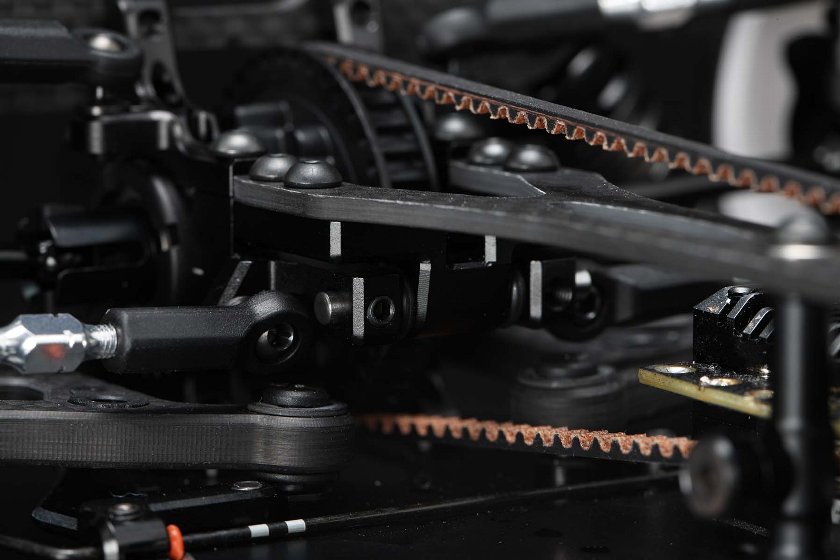 1/10 競技用ツーリングカー BD11 アルミシャーシ仕様 - ラジコンカー