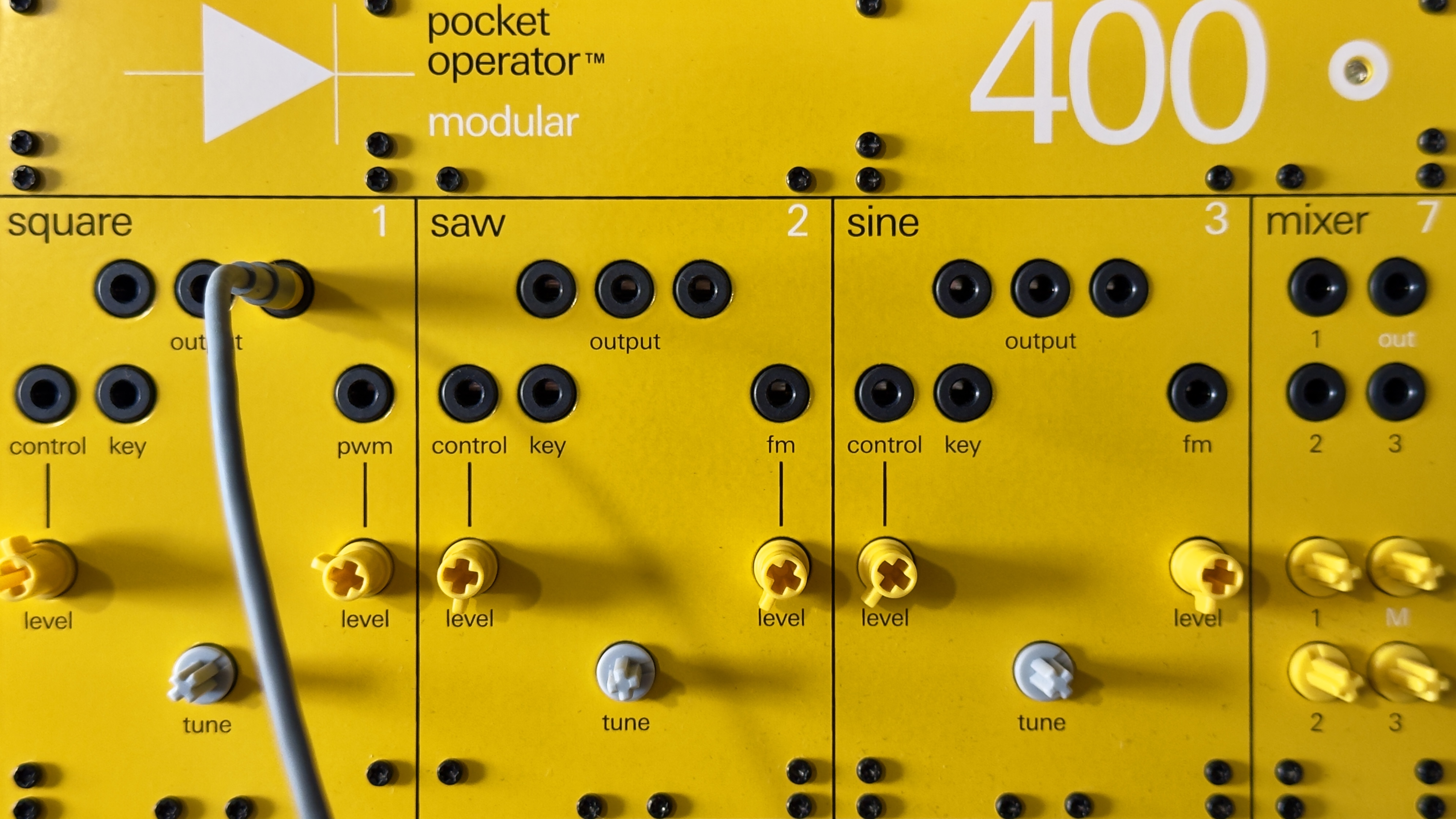 DIY and synth-curious? Try putting together the analog POM-400