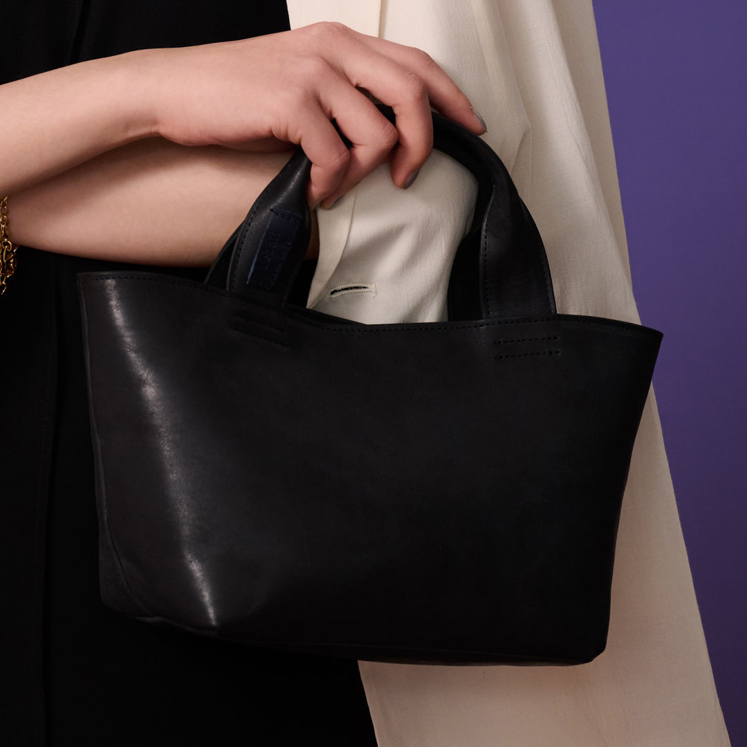 レザリ＞モスミニトート/ブラック | テーーマ teema