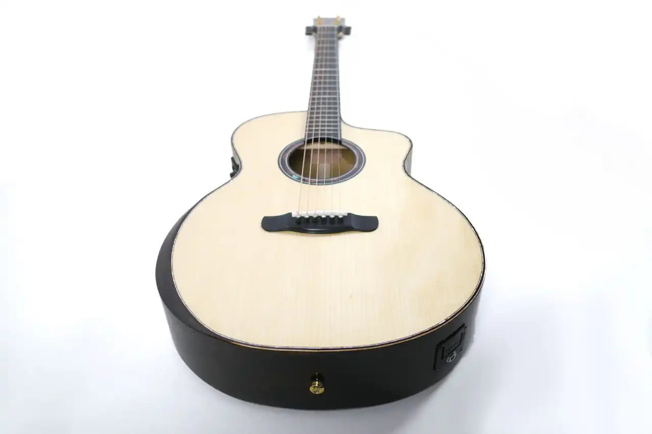 Mérida WAVE-EQ Grand Concert Guitar - Terry Carter Music Store