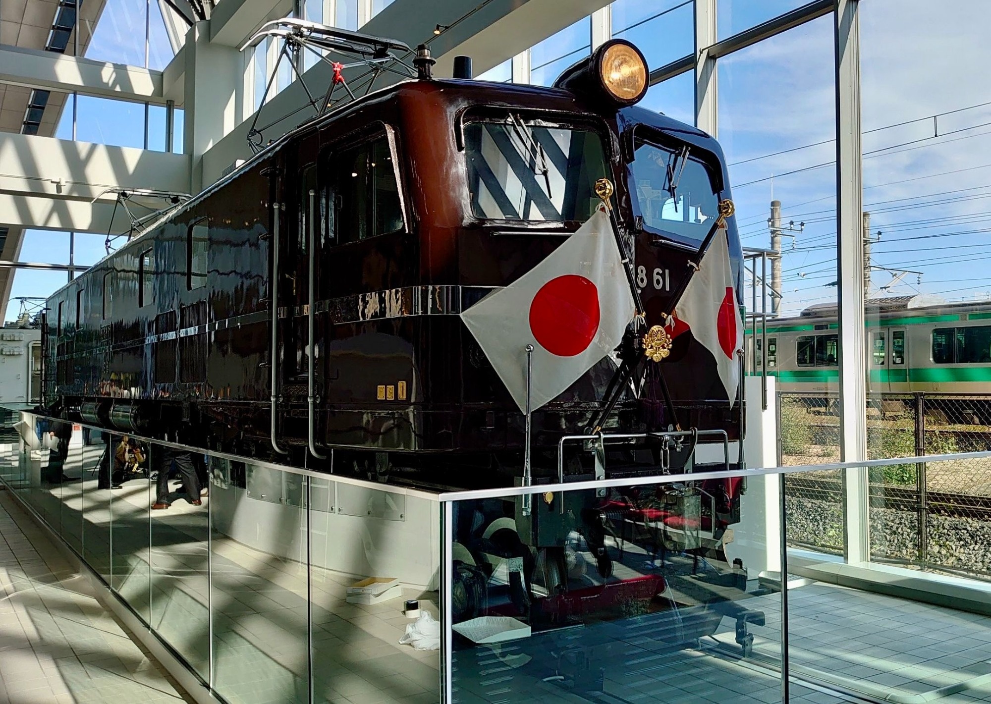 お披露目レポ】EF58形61号電気機関車が鉄道博物館で常設展示 | 話題
