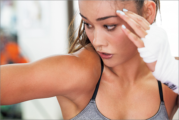 RIZIN Fighter 真珠・野沢オークレア ファースト写真集 juju│宝島社の