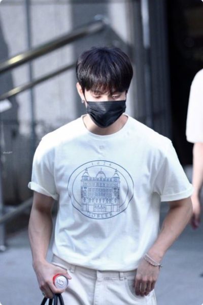 0b735bd79b73a60afd2d461897692a