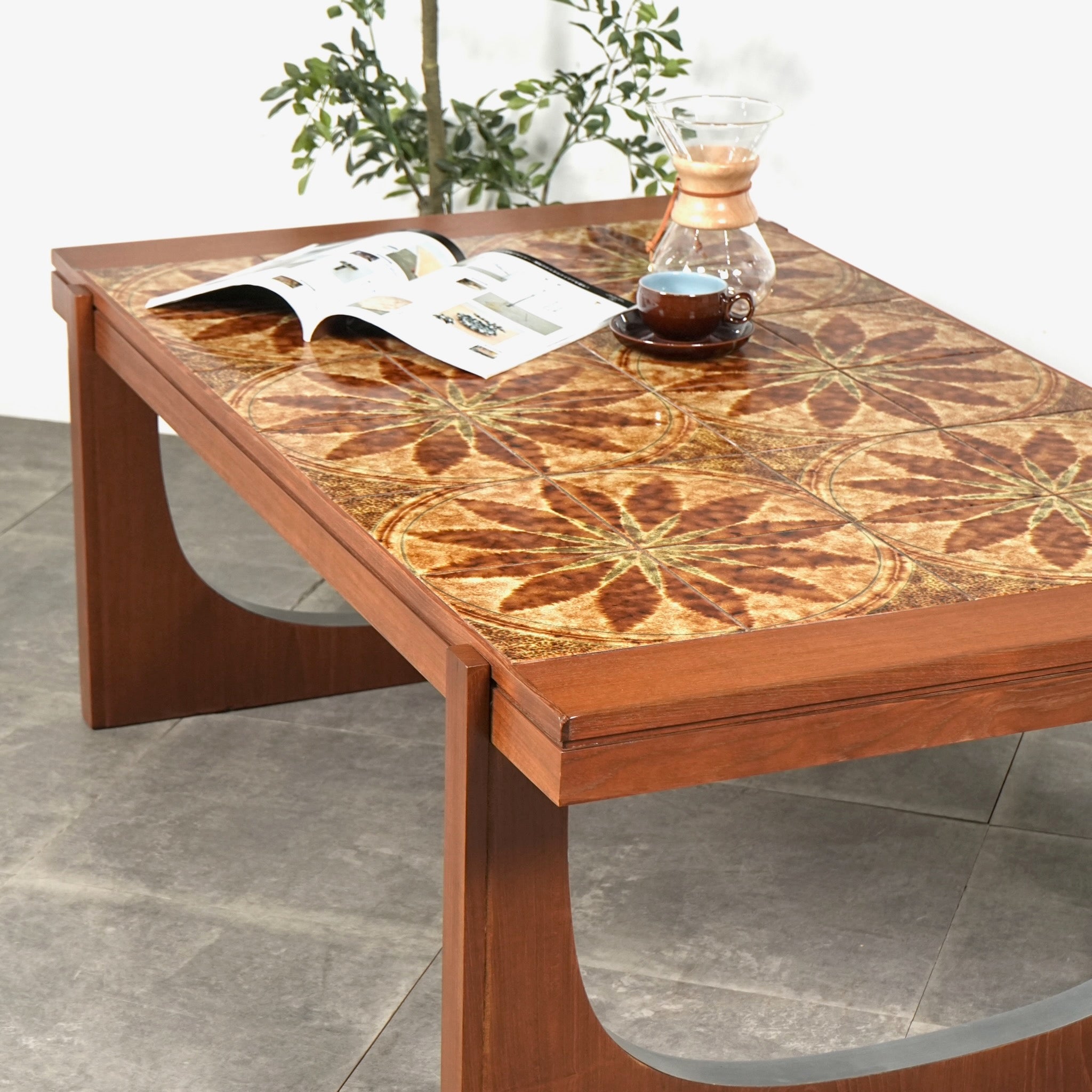 デンマークヴィンテージ タイルトップ ローテーブル – TIME HYPE