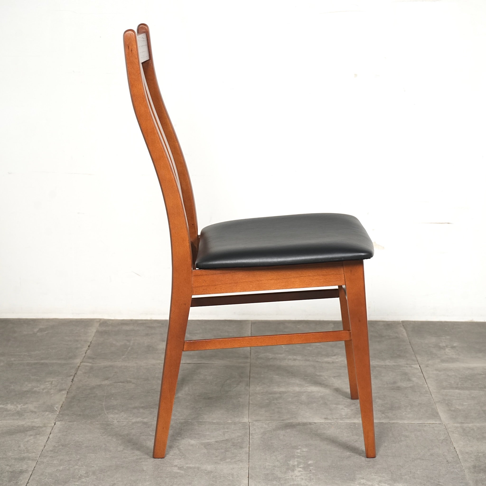 Farstrup】ヴィンテージ ダイニングチェア【張替済】 – TIME HYPE