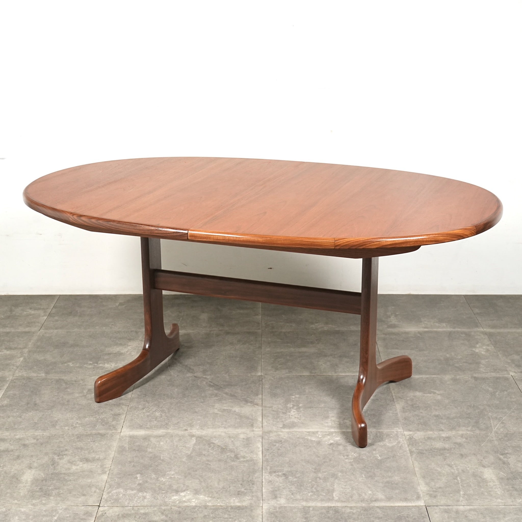 G-PLAN】ホエールレッグ ダイニングテーブル – TIME HYPE