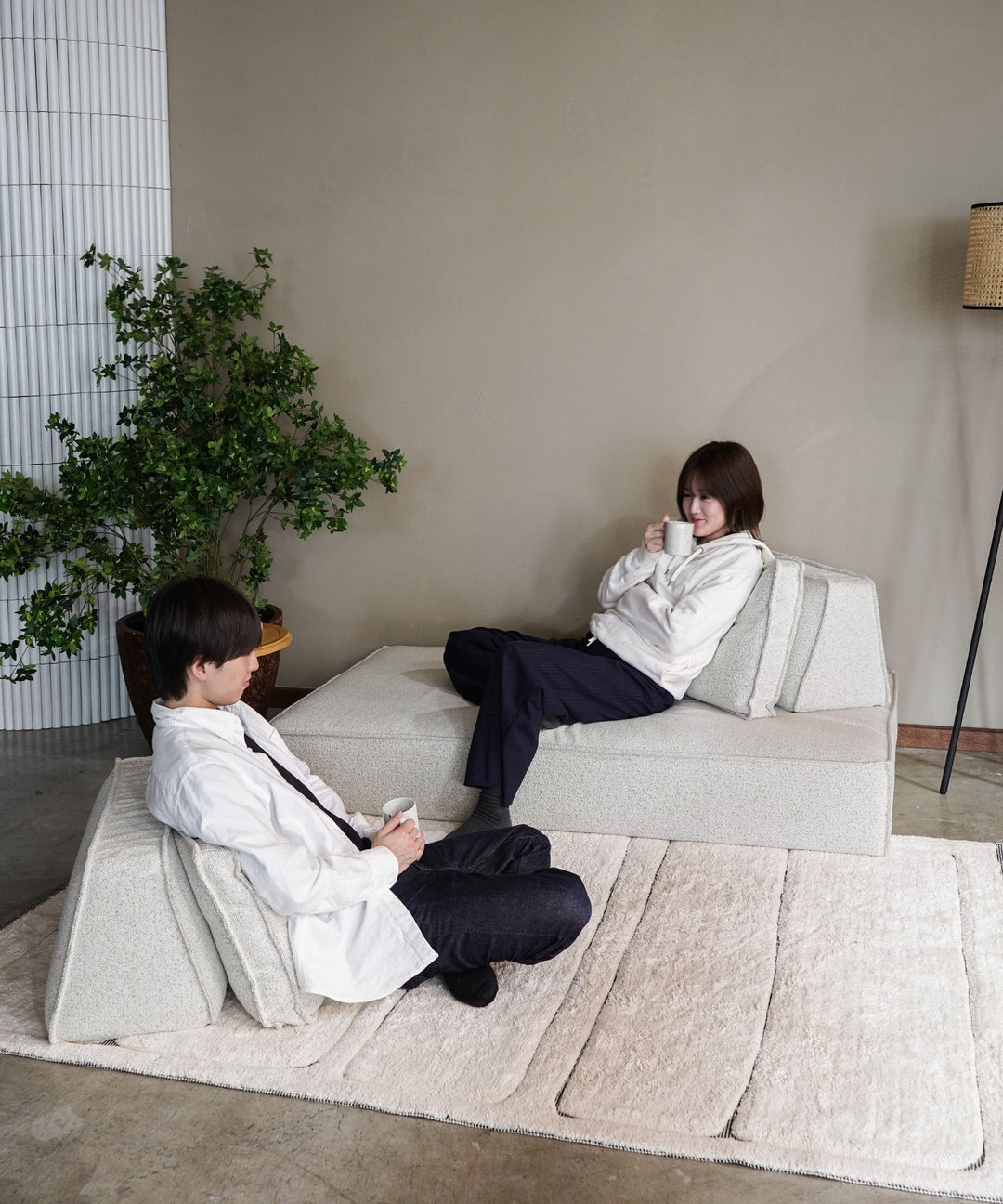 ecruxe（エクリュクス）｜TOFU アイランドソファ｜多彩な使い方と自由