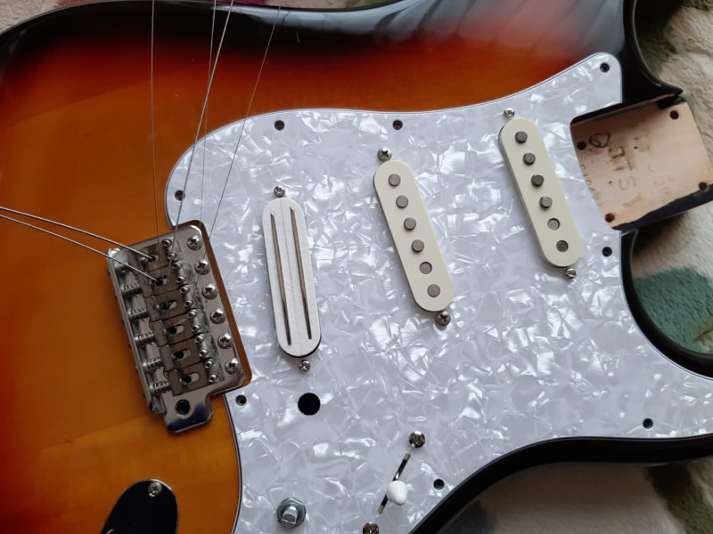 おでんくんストラトをパワーアップ！ゴトーピックアップに交換します