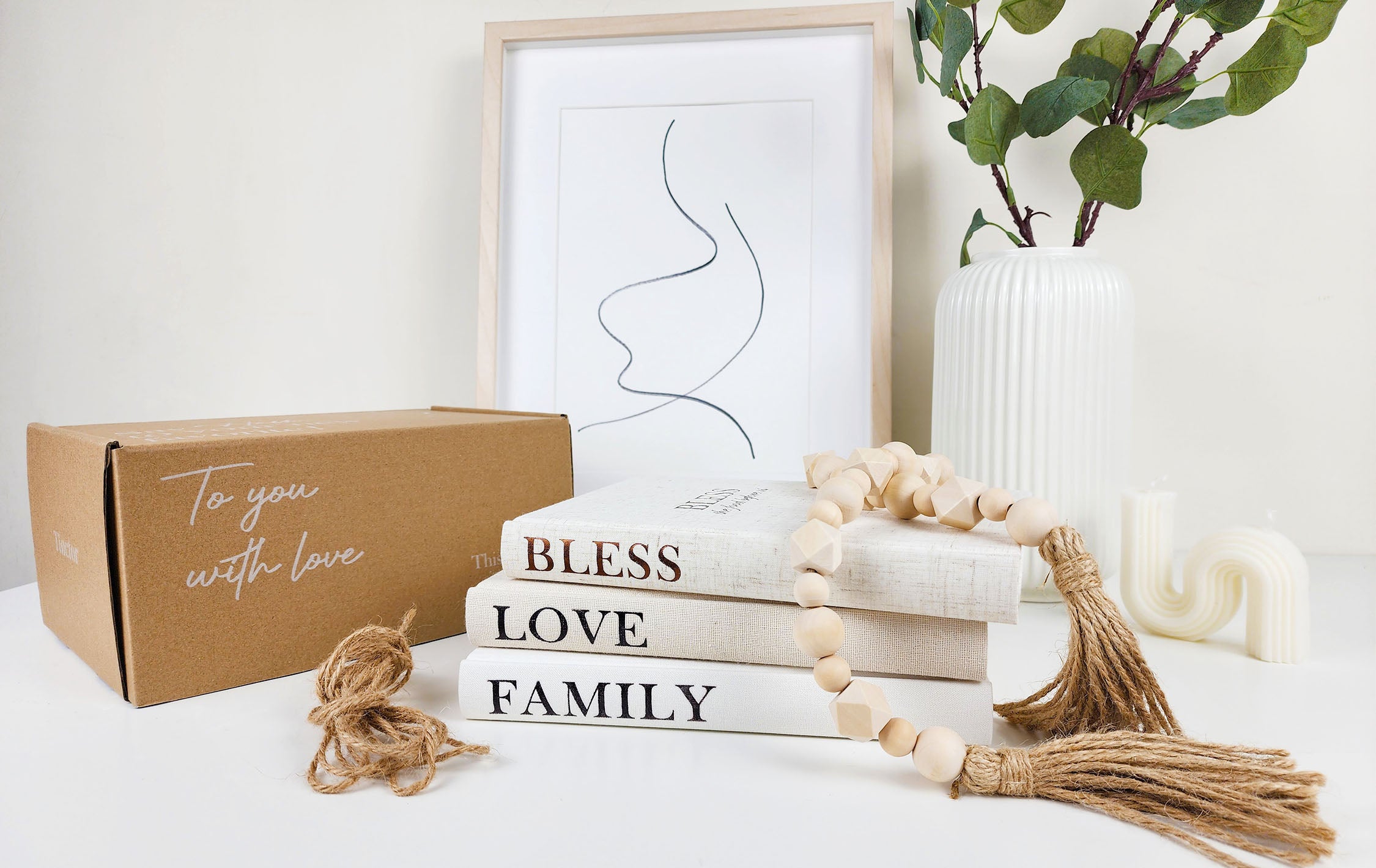 Tinctor - Decorate Spaces from Every Pieces We Select for You