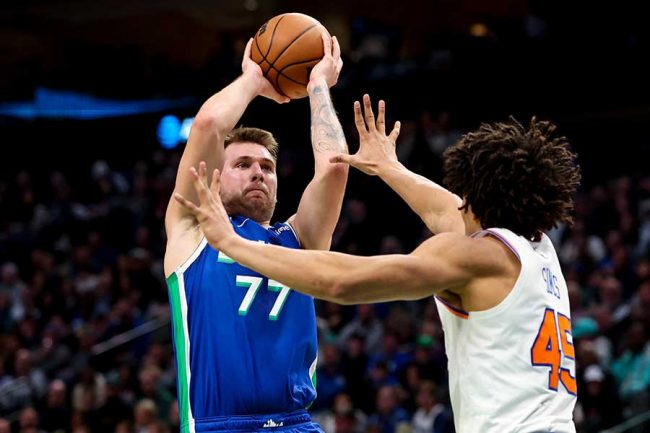 NBAで「60・21・10」の衝撃トリプルダブル誕生 奇跡の同点劇に米興奮