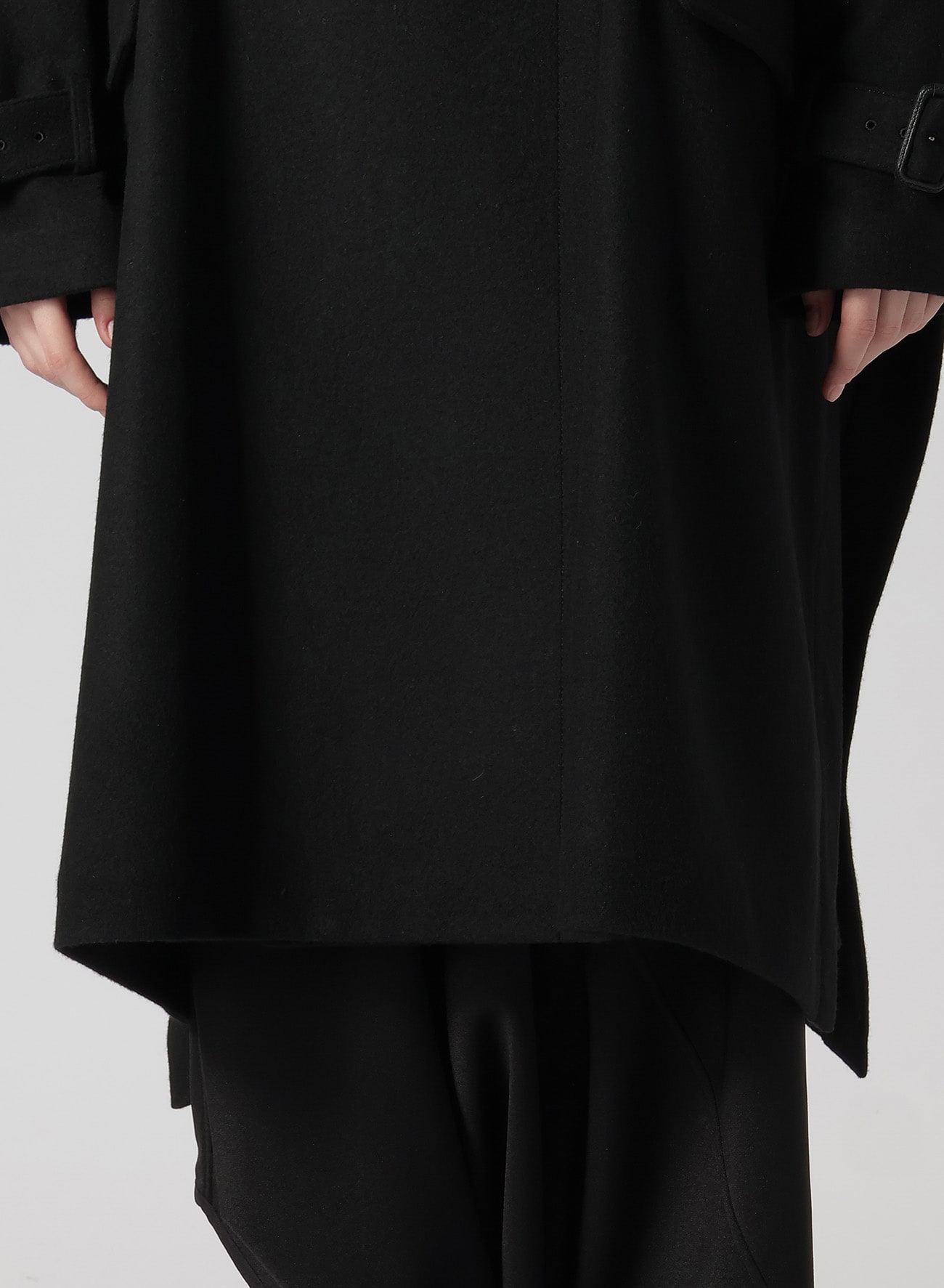 MELTON R-SIDE SLIT COAT(S Black): Yohji Yamamoto｜THE SHOP YOHJI