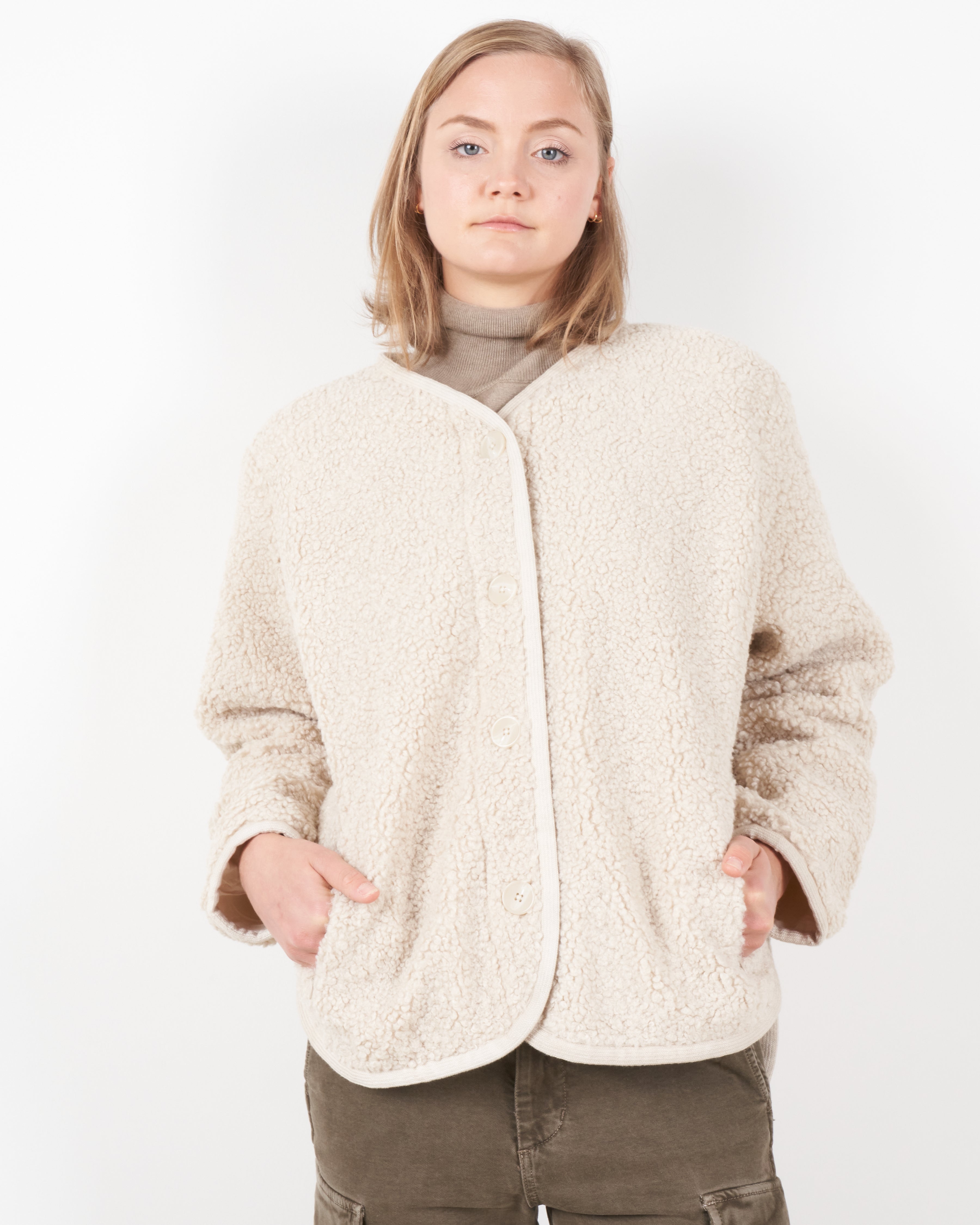 7115_by_szeki_curly_jacket_dov