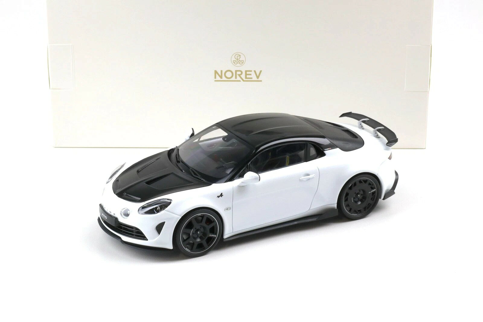 楽天市場】1／18 アルピーヌ a110 premiere editionの通販