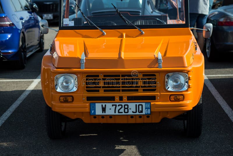 4x4 Mehari citroën image stock éditorial. Image du indoors - 166995364