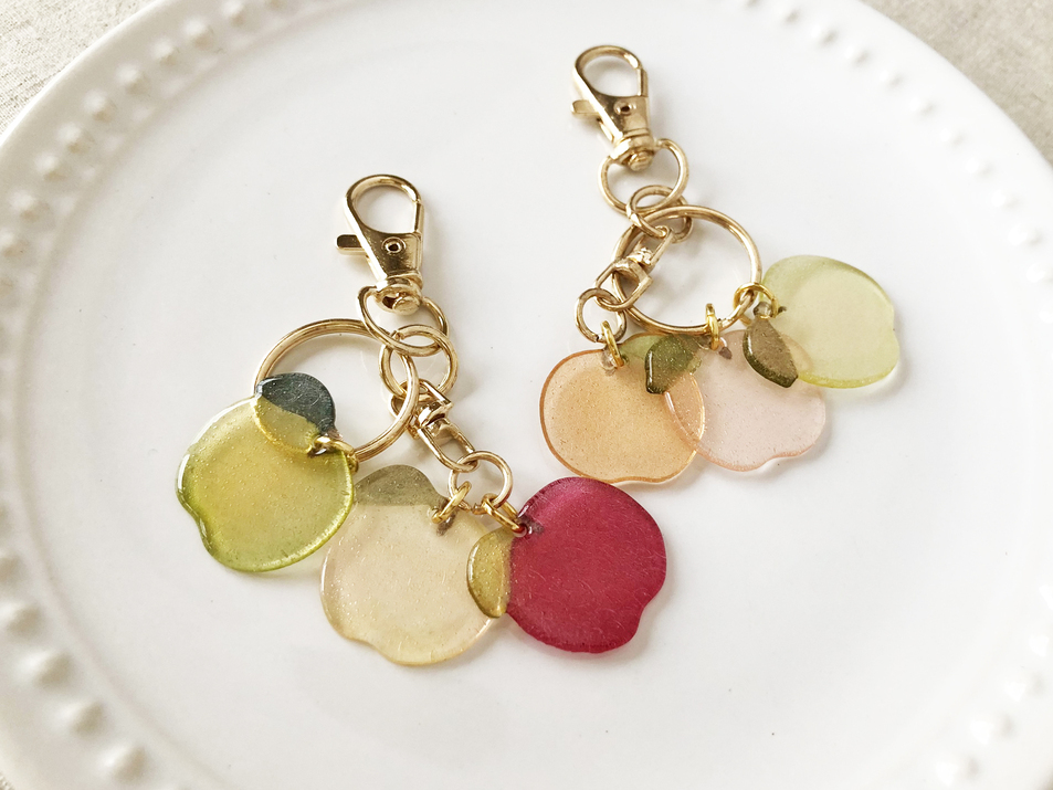 DLできる型紙付き】ABTで塗って作る「りんごキーホルダー」｜TOMBOW