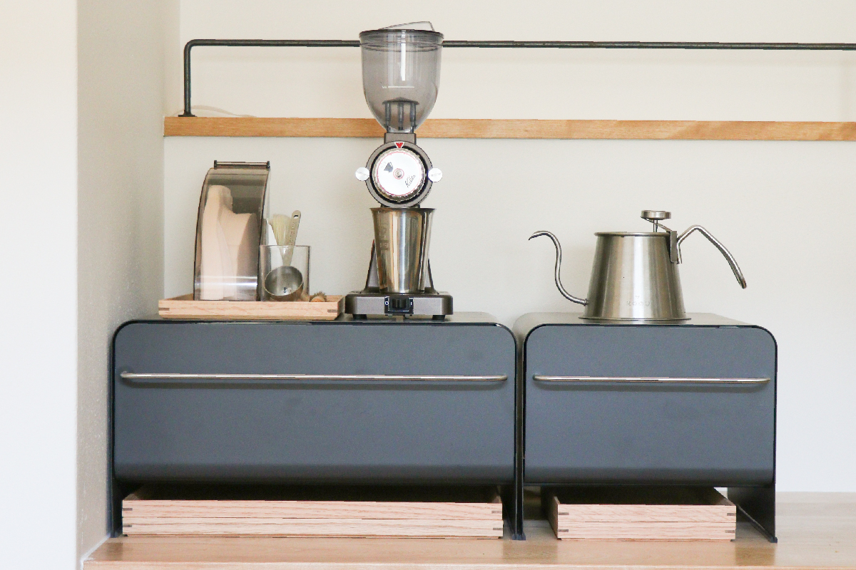 収納力抜群！おしゃれな実用ブレッドケース「UtaU ブレッドドロワー