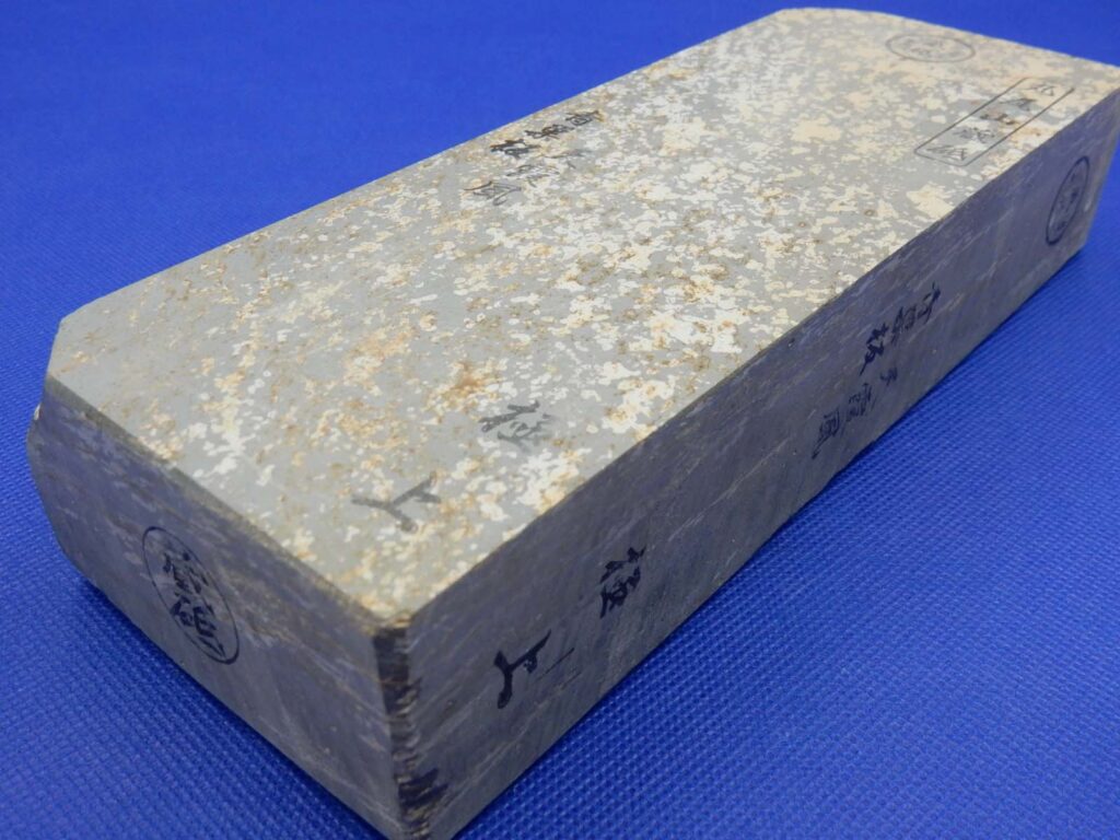 青巣板天霞風 | 天然砥石採掘・販売 砥取家（ととりや）【京都・亀岡】