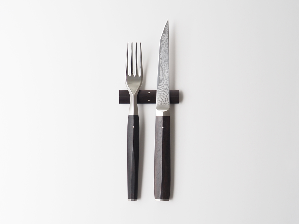 燕三条製包丁の【藤次郎オンラインショップ】 / 藤次郎 脇差 テーブル