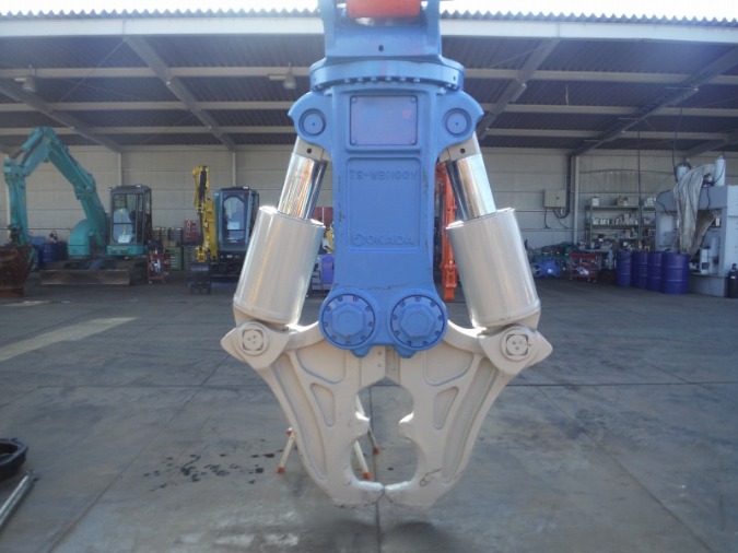 オカダ TS-WB1100V 大割機（クラッシャー） 神奈川県中古重機・建機