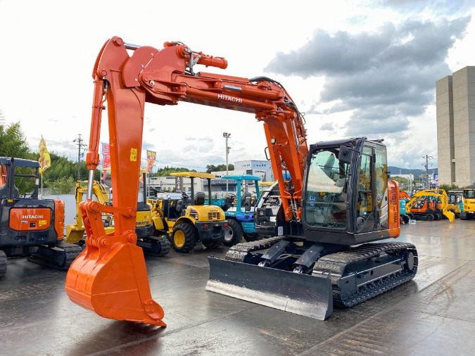Japanese Used Excavators HITACHI ZX135USOS-6 TOKU WORLD BE3238