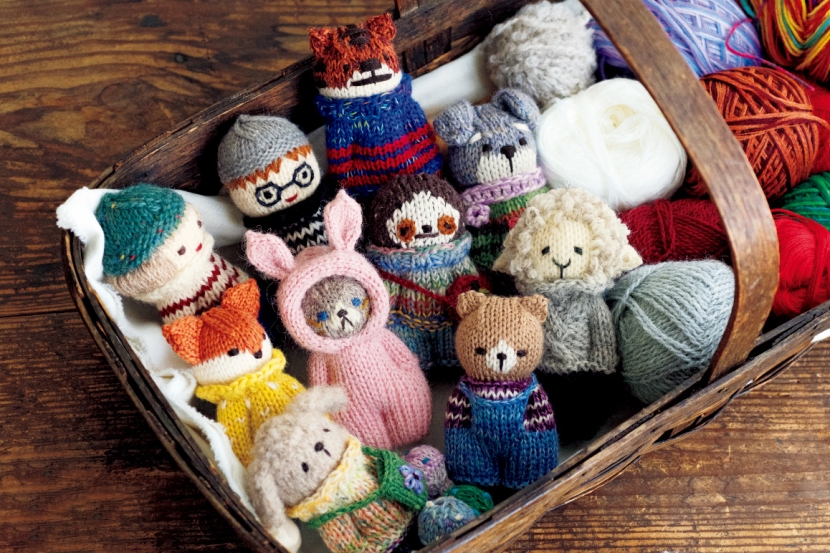 棒針編みキットで楽しむツムギコウボウの“スウェーデンドール