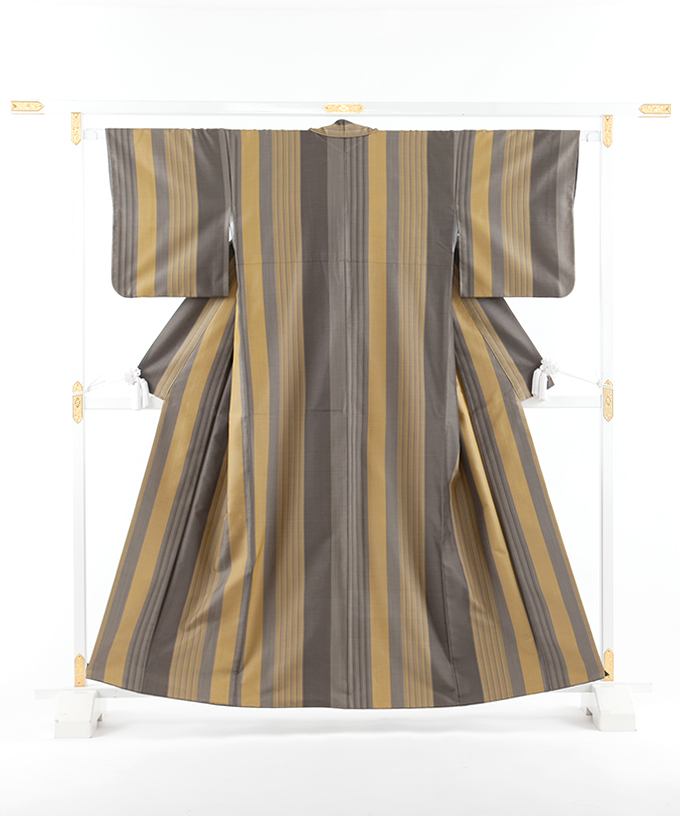 山下八百子作 本場黄八丈 | 特選きものコレクション