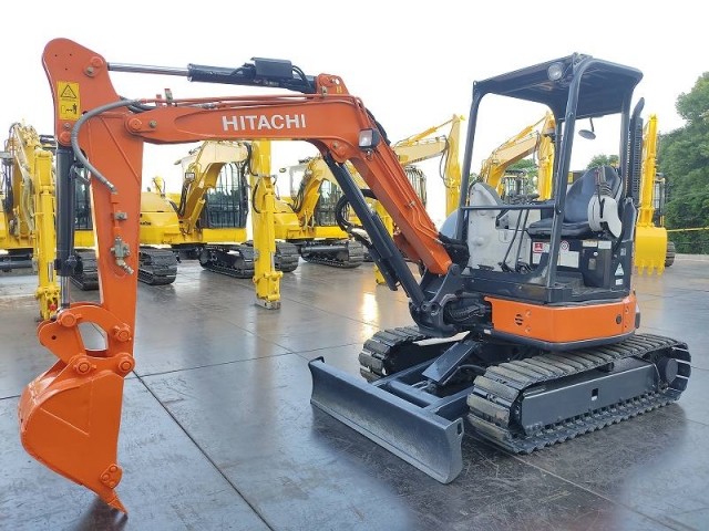 本日のご案内機械！日立のミニユンボZX30U-5Aクレー仕様機です。|中古