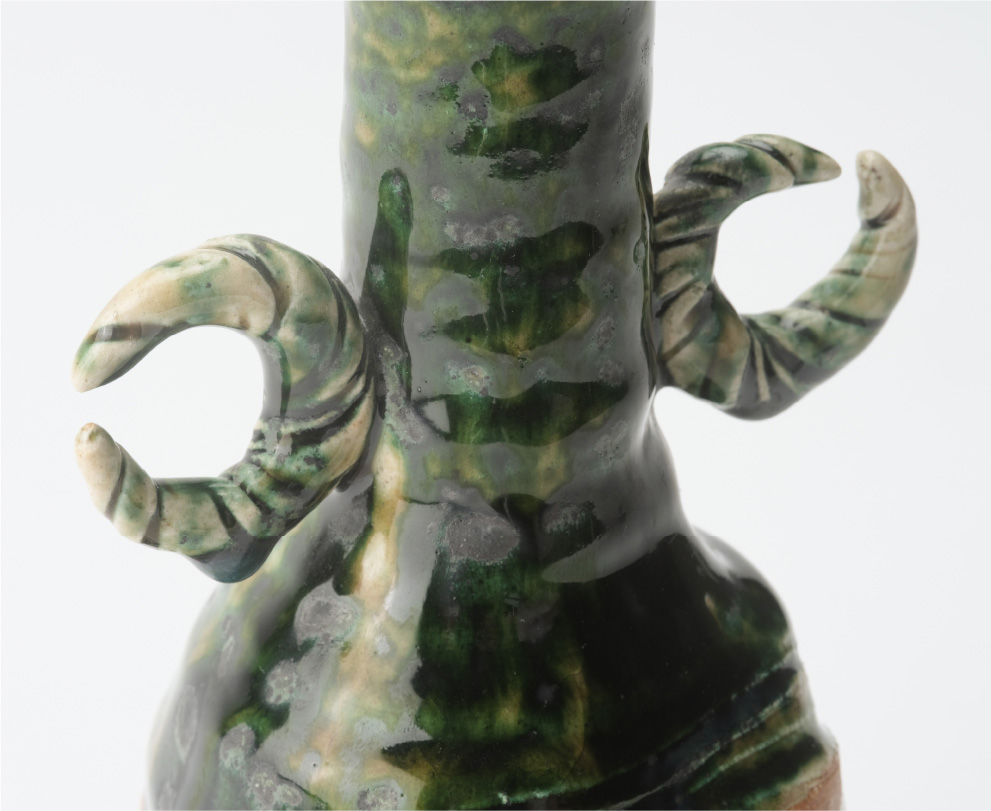 花のうつわ 織部花入 | 土岐市美濃焼公式ブランドサイト｜TOKI MINOYAKI