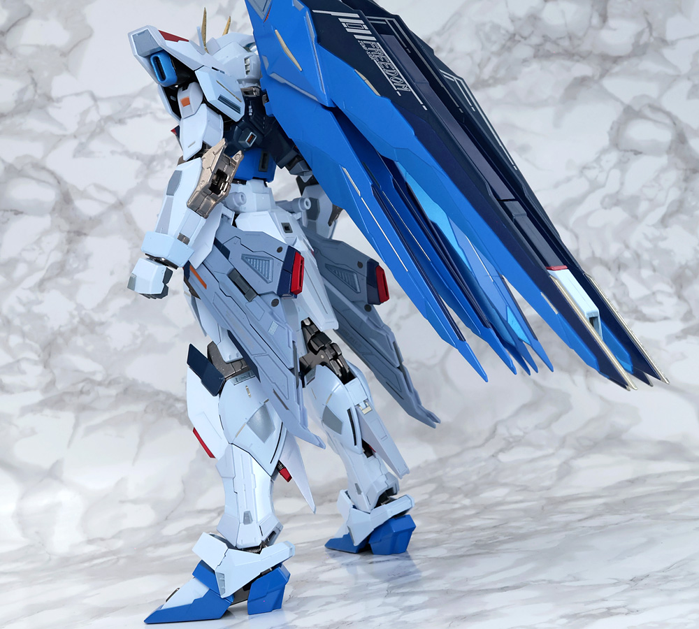 とろ＋ひまつぶし | METAL BUILD：フリーダムガンダム CONCEPT 2 SNOW