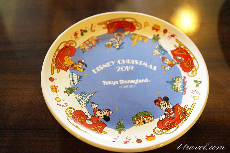 ディズニーランドのクリスマススーベニアプレート2019 - ディズニー
